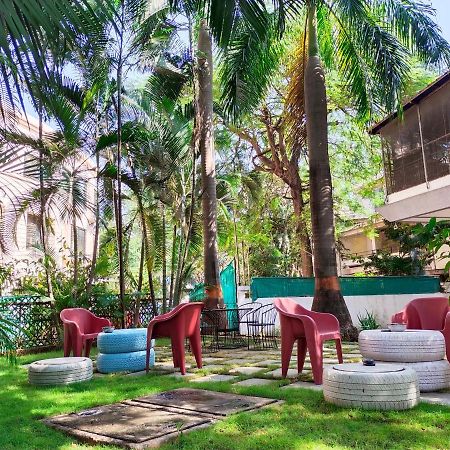 Hostel Lifespace- Twin Bungalow With Pods, Bunks, Private Rooms, Cowork & Cafe Pune Eksteriør billede